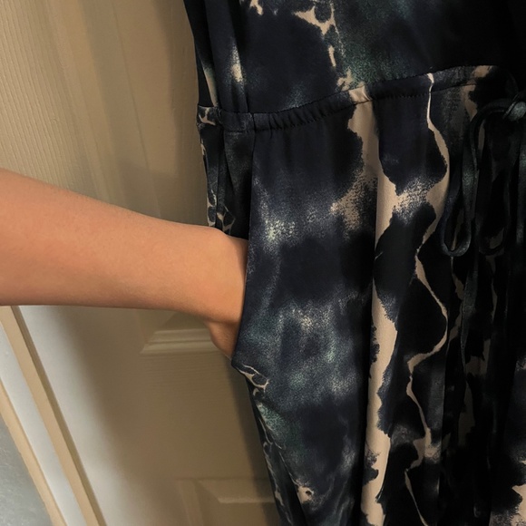 BCBGeneration Blue Tie-Dye Print Jumpsuit Size L - Picture 3 of 6